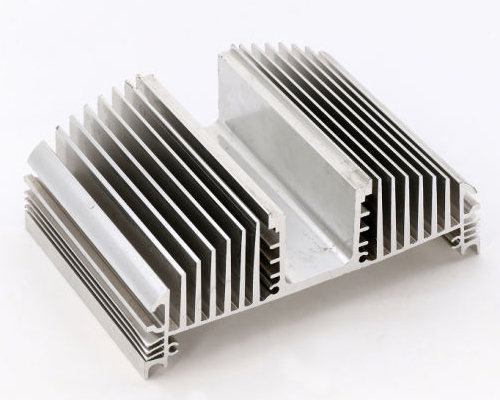 Extrudierte Aluminium-Kühlkörper