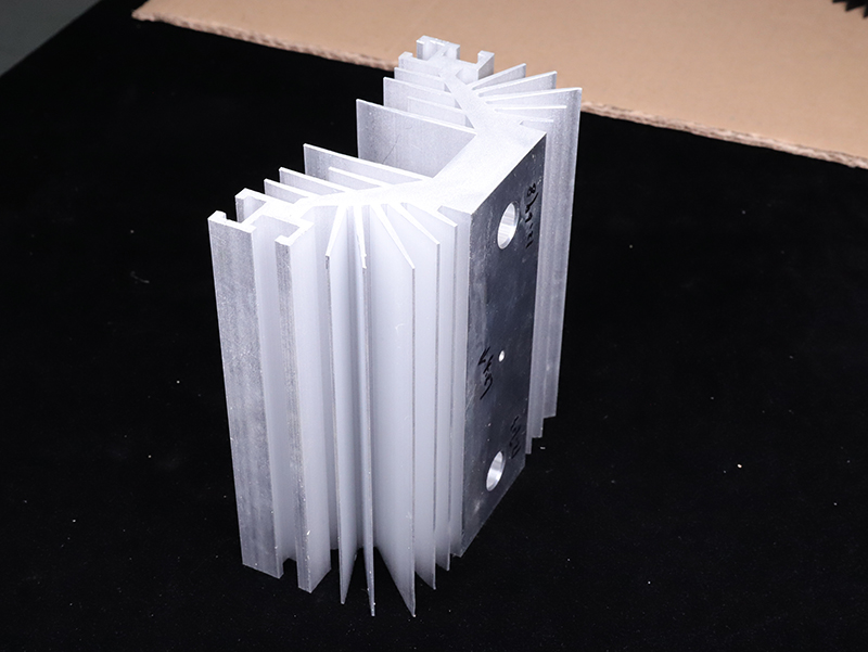 Aluminium-Extrusionskühlkörper |Extrudierte Kühlkörper – Kingka